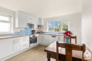 Photo 16- click for photo gallery